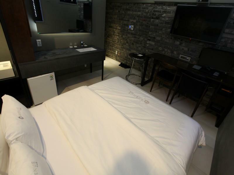 H Avenue Hotel Gangnam Yeoksam Сеул Экстерьер фото